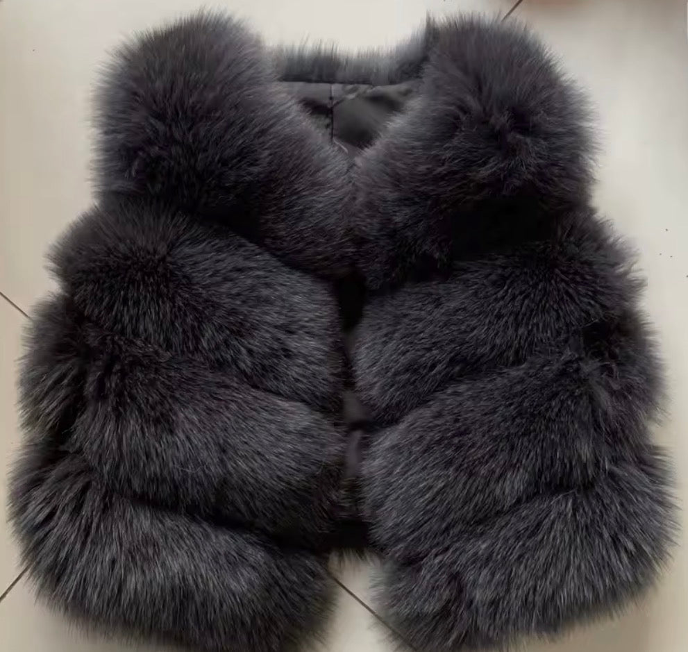 Children’s fox fur Gilet