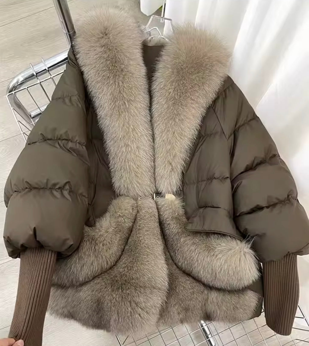 Goose down jacket with fox fur collar