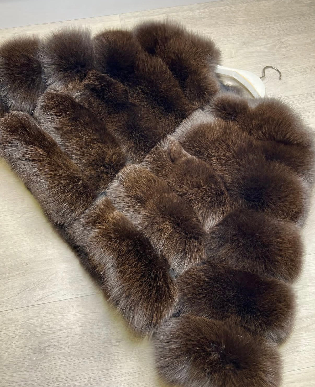 Premium Fox Fur 5 Row Cropped Sleeve- Neutrals